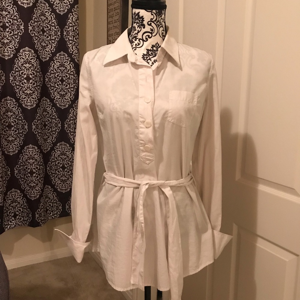 H&M White collared blouse with tie belt